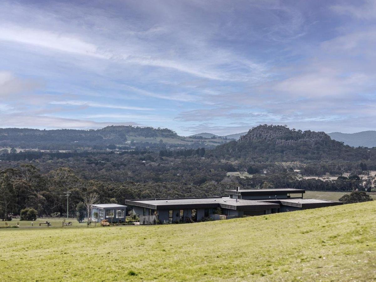 Hanging Rock Views วูดเอน ภายนอก รูปภาพ